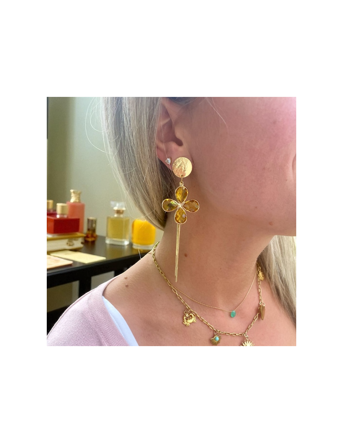 Boucles D'oreilles Pendantes Longues 9cm Avec Nacres Brillantes - Percées, Occasion