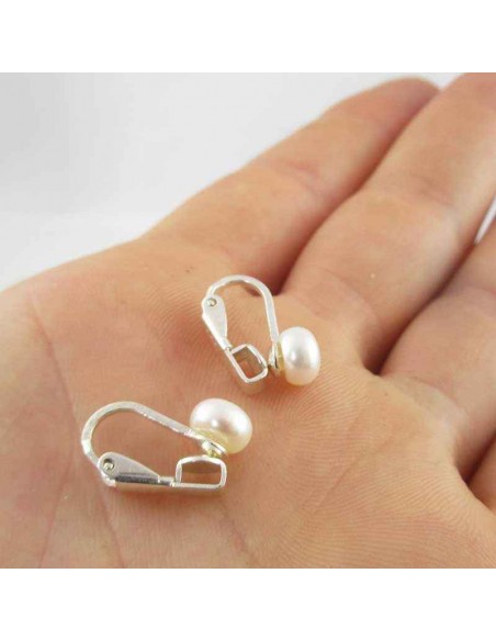 Boucle d'oreille clip perle