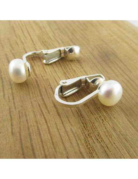 Boucle d'oreille clip perle