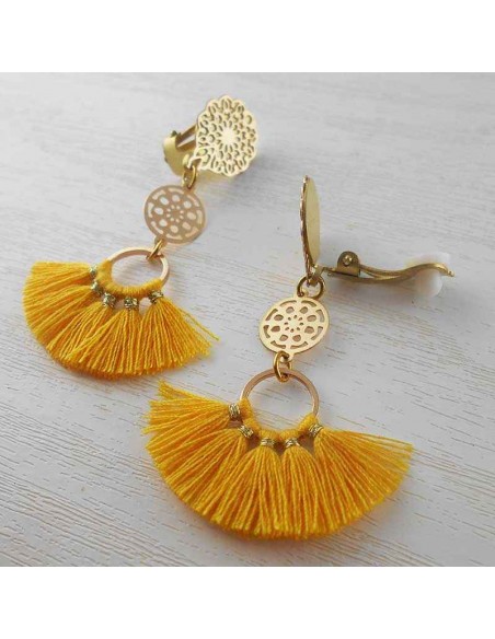Boucle d'oreille clip pompon jaune