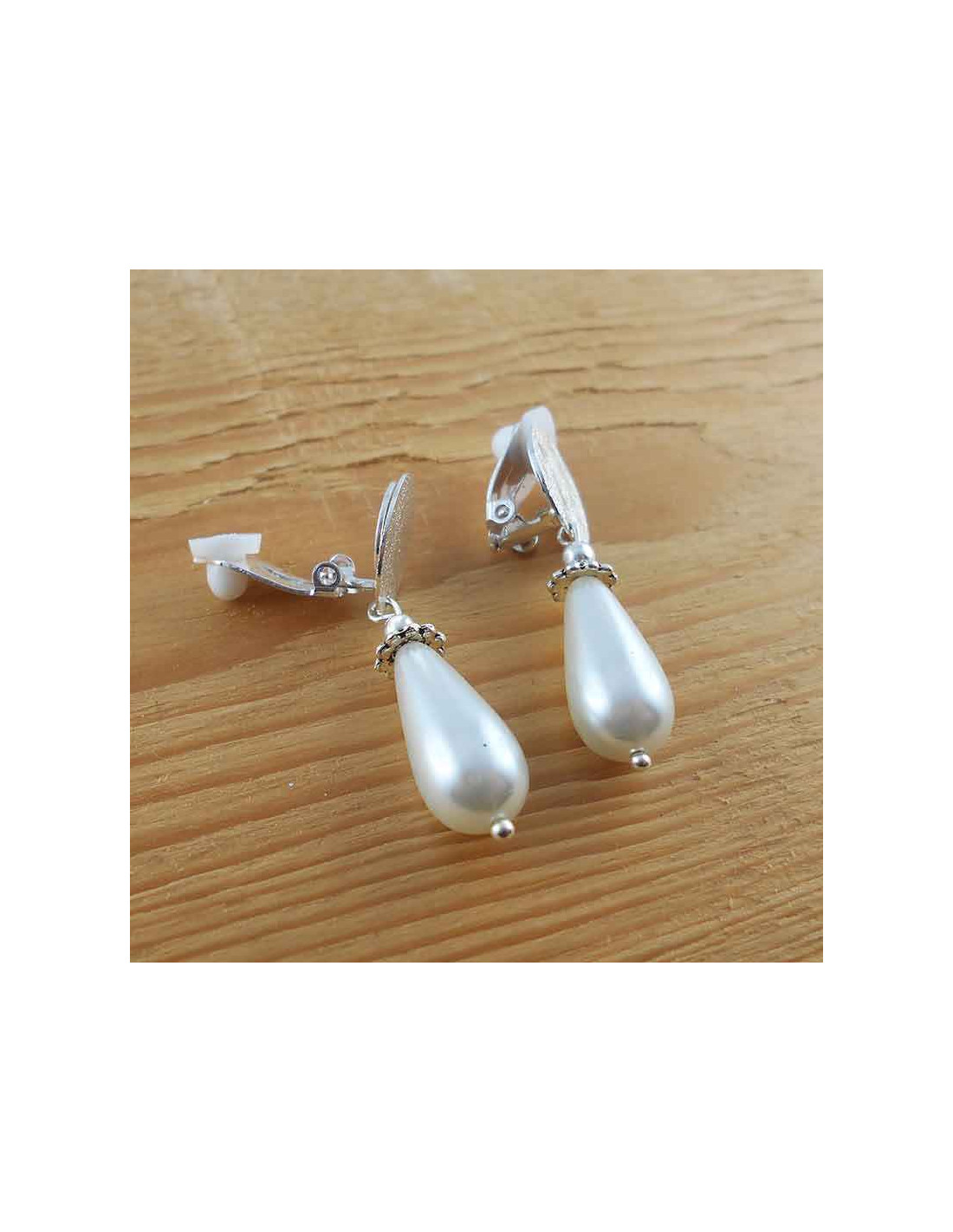 Boucles d oreilles à clips perle de nacre blanche