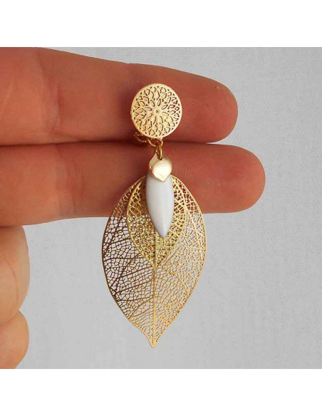 Boucles d'oreilles clips dorées feuilles blanches