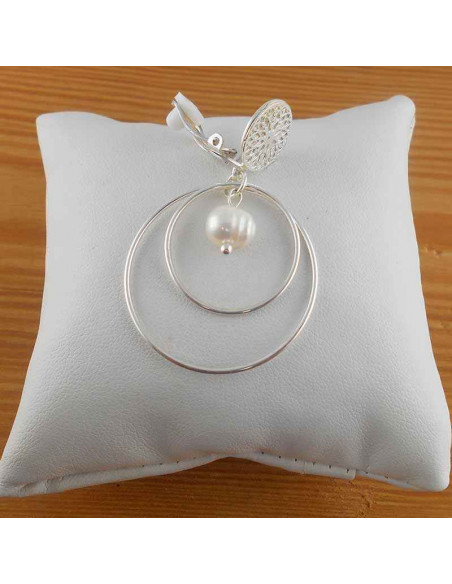 Boucle d'oreille clip argenté perle