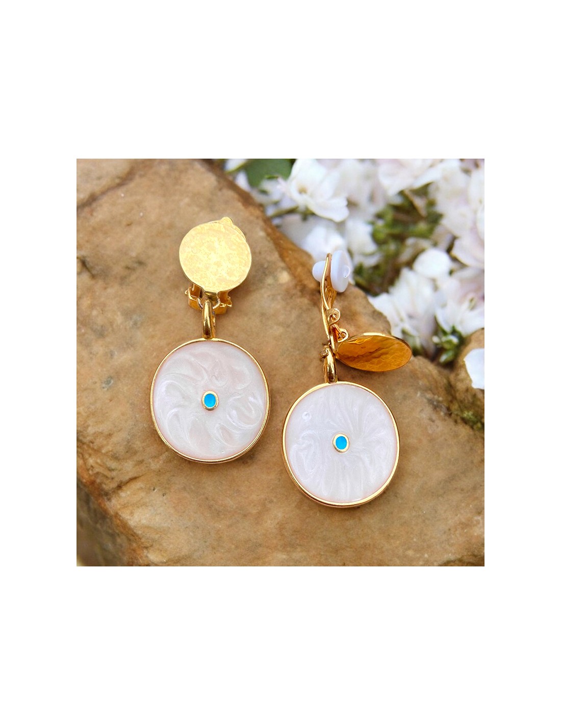 Belles boucles d'oreilles clips bijou vintage couleur argent
